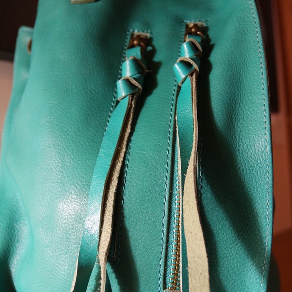 Old Trend Daisy Tote Bag + Pouch - Picture 4 of 14